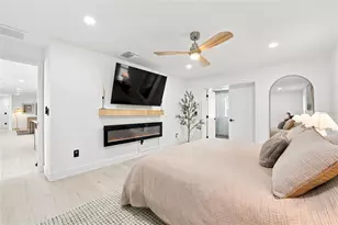 6241 Tanglewood Dr NE, Saint Petersburg, FL 33702 - Photo 24