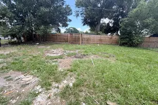 1310 Warrington Wy, Tampa, FL 33619 - Photo 16