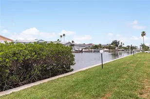 1 Windrush Blvd, Indian Rocks Beach, FL 33785 - Photo 6