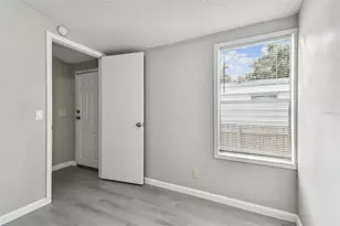 10607 Bay Hills Cir, Thonotosassa, FL 33592 - Photo 22