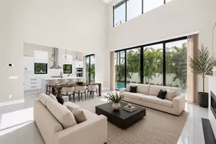 2783 67th Wy N, Saint Petersburg, FL 33710 - Photo 14