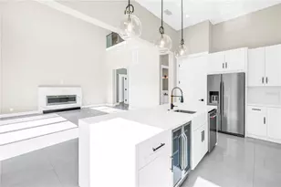 2783 67th Wy N, Saint Petersburg, FL 33710 - Photo 26