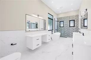 2783 67th Wy N, Saint Petersburg, FL 33710 - Photo 30