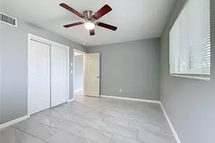 890 7th Ave NE, Largo, FL 33770 - Photo 30
