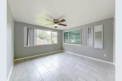 890 7th Avenue NE, Largo, FL 33770 - Photo 36
