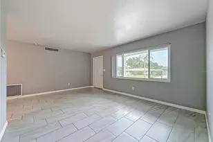 890 7th Ave NE, Largo, FL 33770 - Photo 14