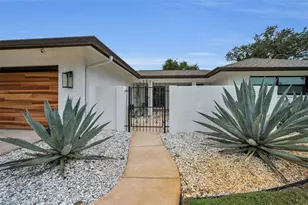 14516 Bay Hills Dr, Largo, FL 33774 - Photo 14