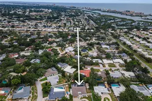 14516 Bay Hills Dr, Largo, FL 33774 - Photo 4