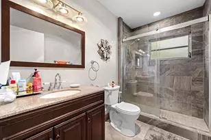 2416 World Pkwy Blvd, Clearwater, FL 33763 - Photo 16