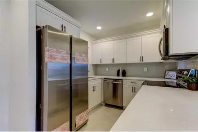 10932 Village Green Avenue, Seminole, FL 33772 - Photo 10