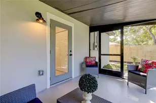 10932 Village Green Ave, Seminole, FL 33772 - Photo 26