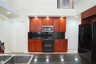 5028 Ashington Landing Dr, Tampa, FL 33647 - Photo 4