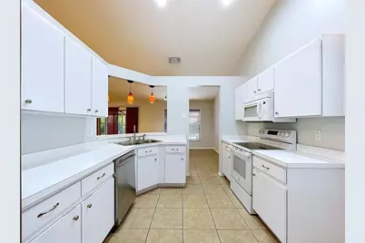11109 Bramblebrush Street, Tampa, FL 33624 - Photo 24