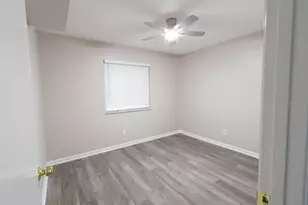 39132 Co Rd 54, Zephyrhills, FL 33542 - Photo 8