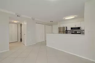 2400 Feather Sound Dr, Clearwater, FL 33762 - Photo 16