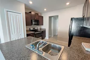 4710 Norman Oak Pl, Tampa, FL 33619 - Photo 8