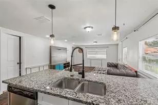 1202 E Annie St, Tampa, FL 33612 - Photo 12