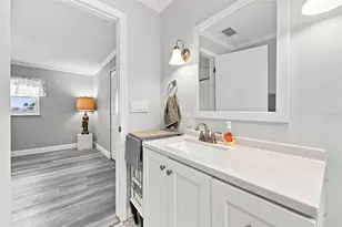 1811 Milford Cir, Sun City Center, FL 33573 - Photo 22