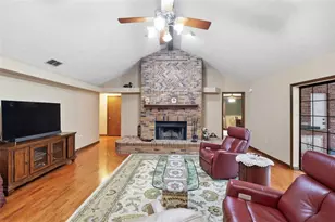 411 Summit Chase Dr, Valrico, FL 33594 - Photo 14