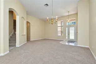 2202 Longmore Cir, Valrico, FL 33596 - Photo 4