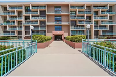 1 Key Capri #406W, Saint Petersburg, FL 33706 - Photo 4