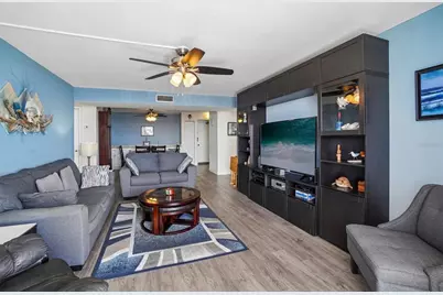 1 Key Capri #406W, Saint Petersburg, FL 33706 - Photo 8