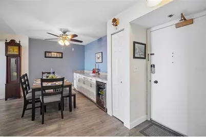 1 Key Capri #406W, Saint Petersburg, FL 33706 - Photo 10