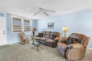 4715 Bay St NE, Saint Petersburg, FL 33703 - Photo 4