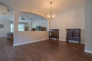 5029 Torrey Hills Ln, Lutz, FL 33558 - Photo 4