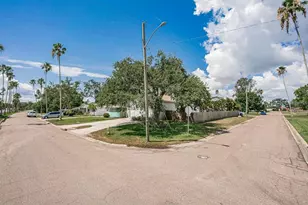 3792 Arkansas Ave NE, Saint Petersburg, FL 33703 - Photo 30