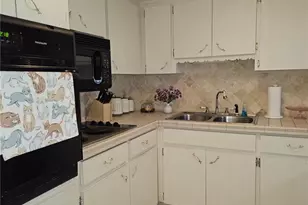 2458 Columbia Dr, Clearwater, FL 33763 - Photo 10