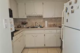 2458 Columbia Dr, Clearwater, FL 33763 - Photo 8