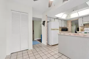 19029 US Hwy 19 N, Clearwater, FL 33764 - Photo 20