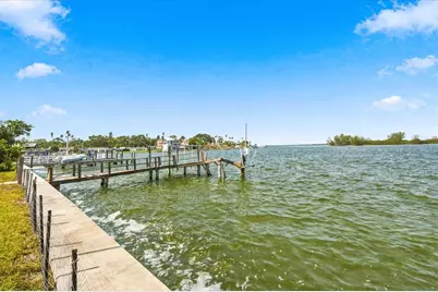111 Shore Drive, Dunedin, FL 34698 - Photo 32