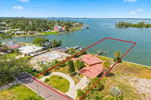 111 Shore Dr, Dunedin, FL 34698 - Photo 8