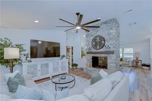 2980 Bridlewood Dr, Palm Harbor, FL 34683 - Photo 12