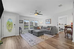 37602 Lilly Bea Ave, Zephyrhills, FL 33541 - Photo 2