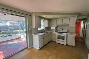 1321 Honor Dr, Holiday, FL 34690 - Photo 4