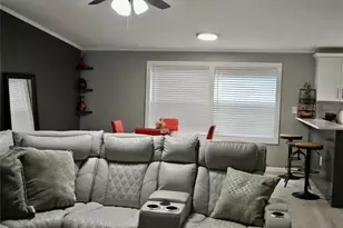 38122 Central Ave, Zephyrhills, FL 33540 - Photo 16