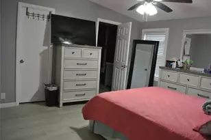 38122 Central Ave, Zephyrhills, FL 33540 - Photo 28