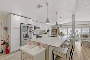 174 Clubview Dr, Safety Harbor, FL 34695 - Photo 8