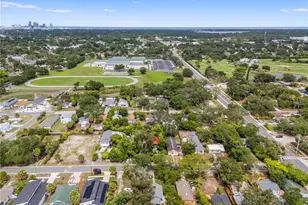 2101 43rd St S, Saint Petersburg, FL 33711 - Photo 10