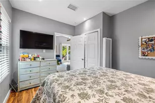 2101 43rd St S, Saint Petersburg, FL 33711 - Photo 32