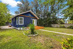 2101 43rd St S, Saint Petersburg, FL 33711 - Photo 4