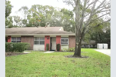2225 Lark Circle W #E, Palm Harbor, FL 34684 - Photo 12