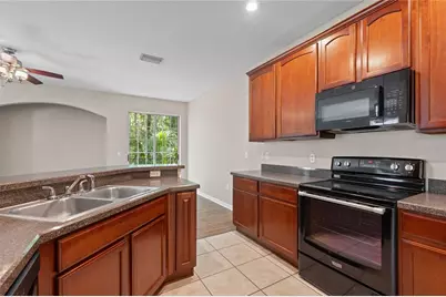 27627 Pleasure Ride Loop, Wesley Chapel, FL 33544 - Photo 12