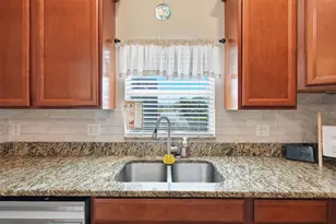 2443 Dovesong Trace Dr, Ruskin, FL 33570 - Photo 42