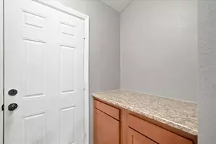 12327 Millington Ave, Weeki Wachee, FL 34614 - Photo 46