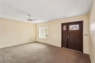 1329 New Bedford Dr, Sun City Center, FL 33573 - Photo 4
