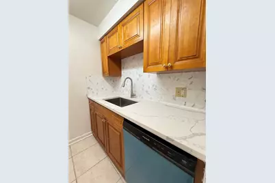 14308 Hanging Moss Circle #102, Tampa, FL 33613 - Photo 10